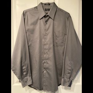 Men’s Arrow dress shirt